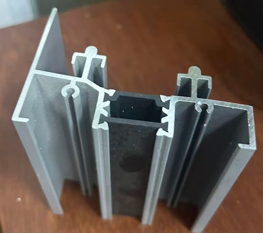 90 Series Thermal Break Sliding Window Bottom Track