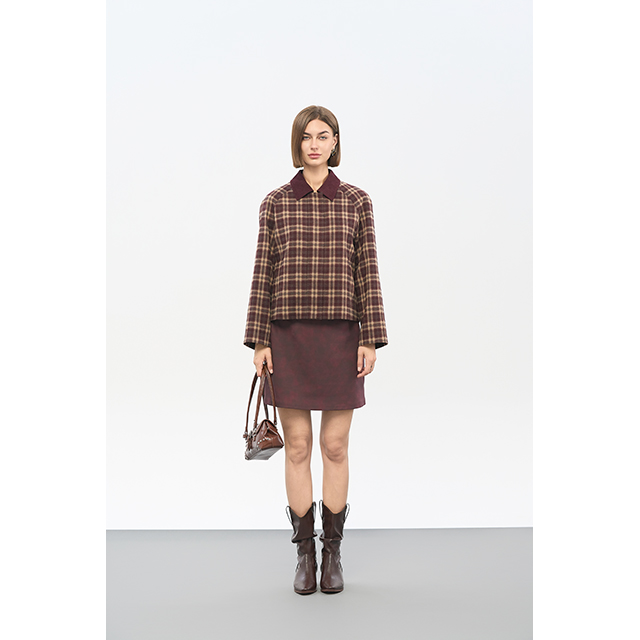 Burgundy contrast collar plaid jacket