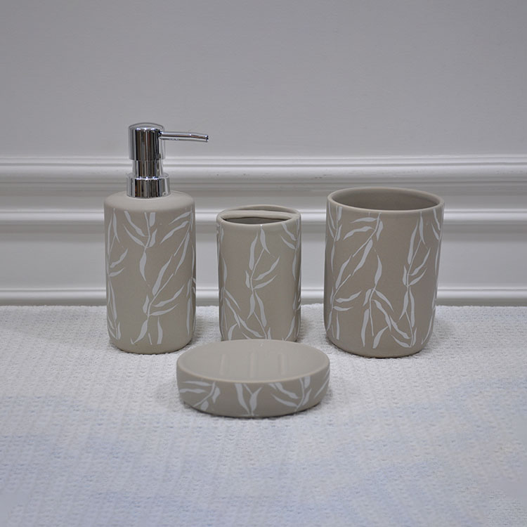 Luxury Antique Classical With 4 Piece Ceramic Bathroom Accessories Set Soap Liquid Dispenser