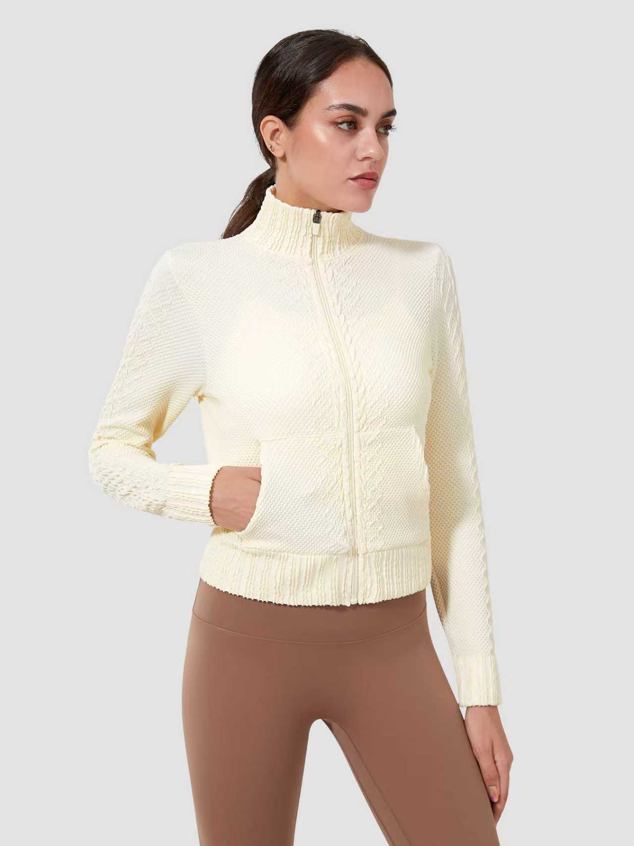 Seamless knitting long sleeve