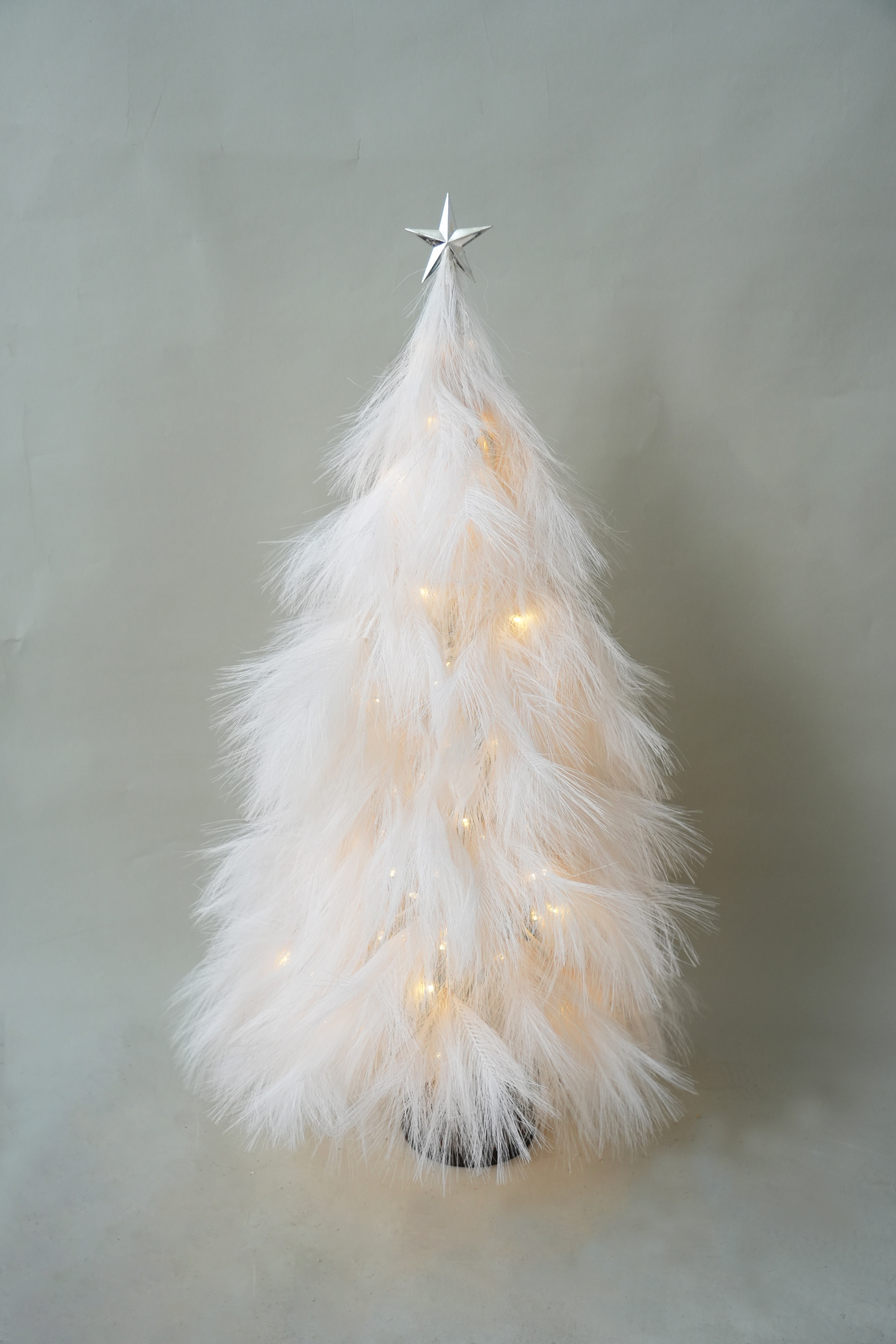 Transworld Hot Sale Pampas Grass with LED Christmas Tree Artificial Pampas Grass Tree For Christmas