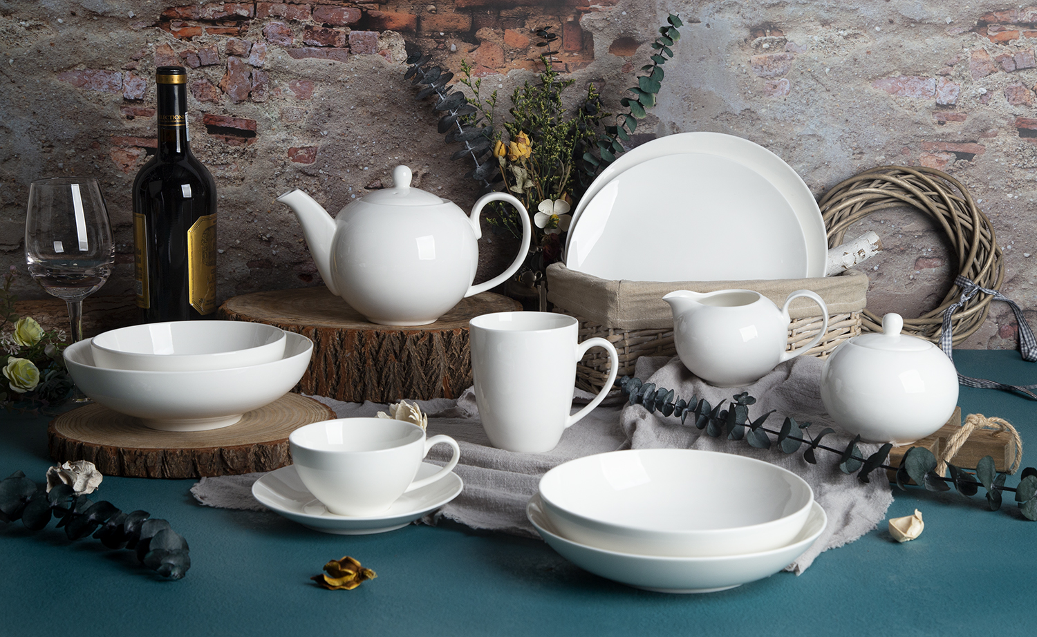 Creative Printed New Bone China Tableware with Modern Decoration Ideas