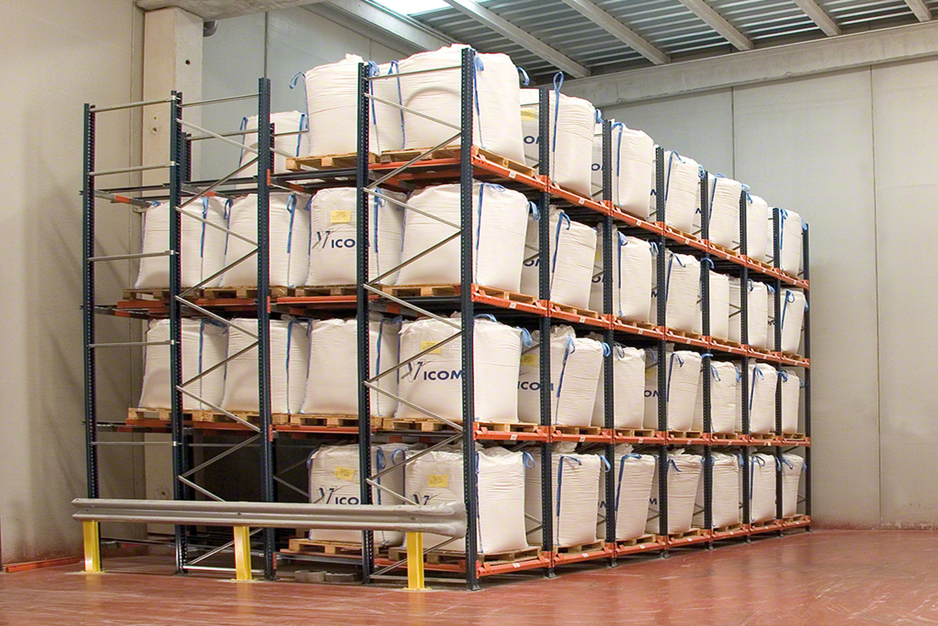 Satong press in shelving storage rack