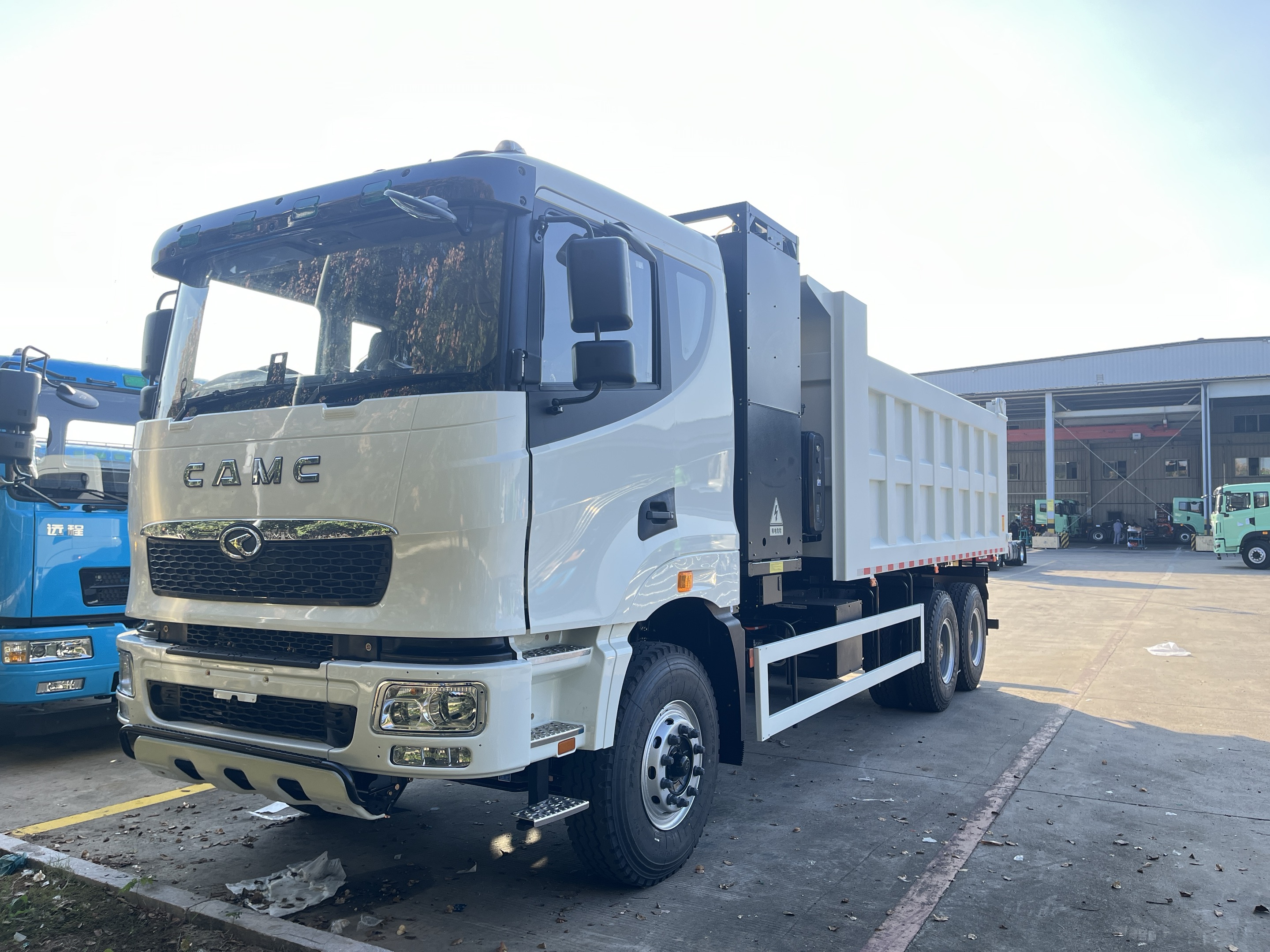 CAMC H9 6*4 Electric Tractor Truck