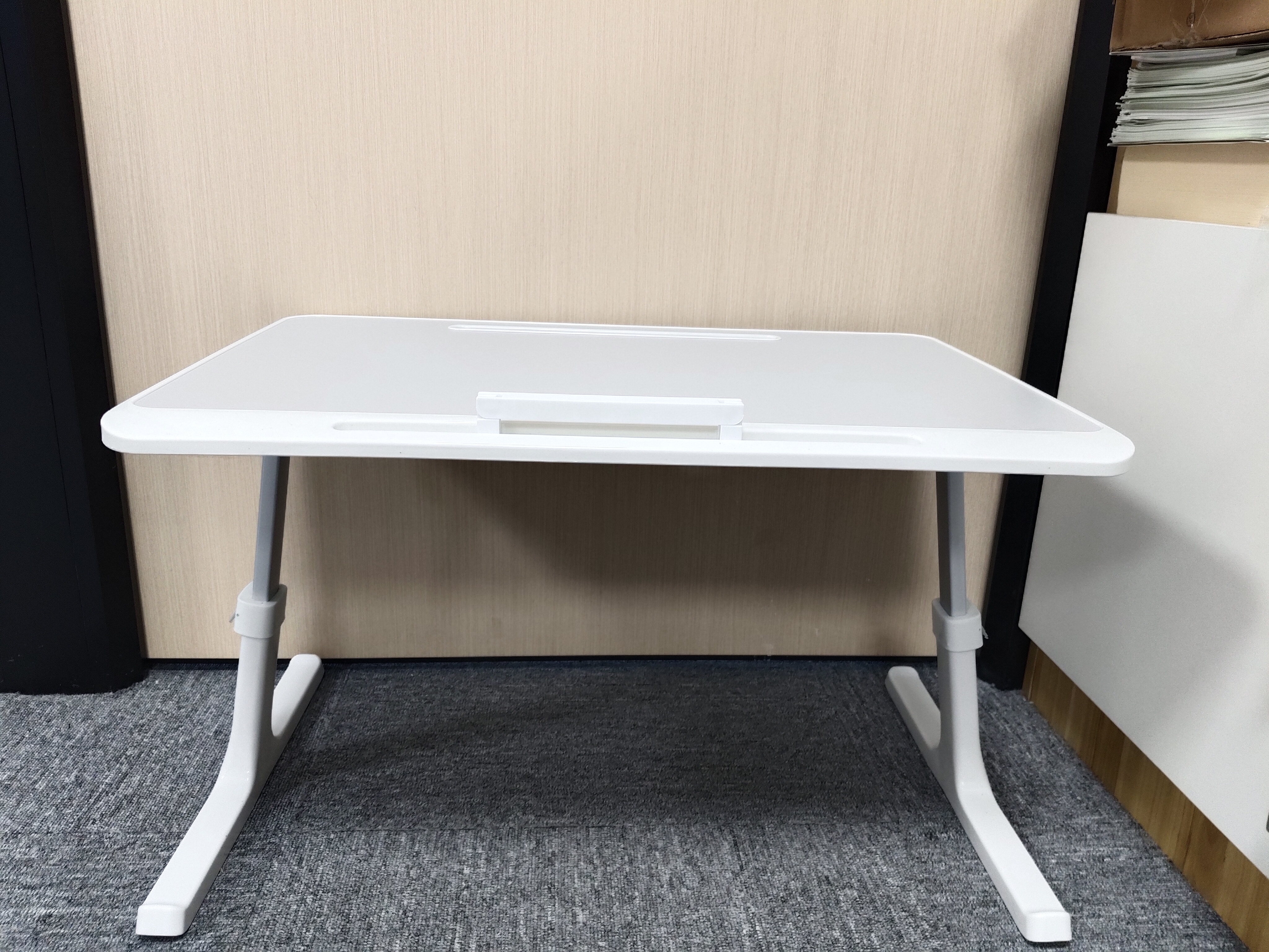 Foldable and height-adjustable small table, picture book reading stand,student writing and reading