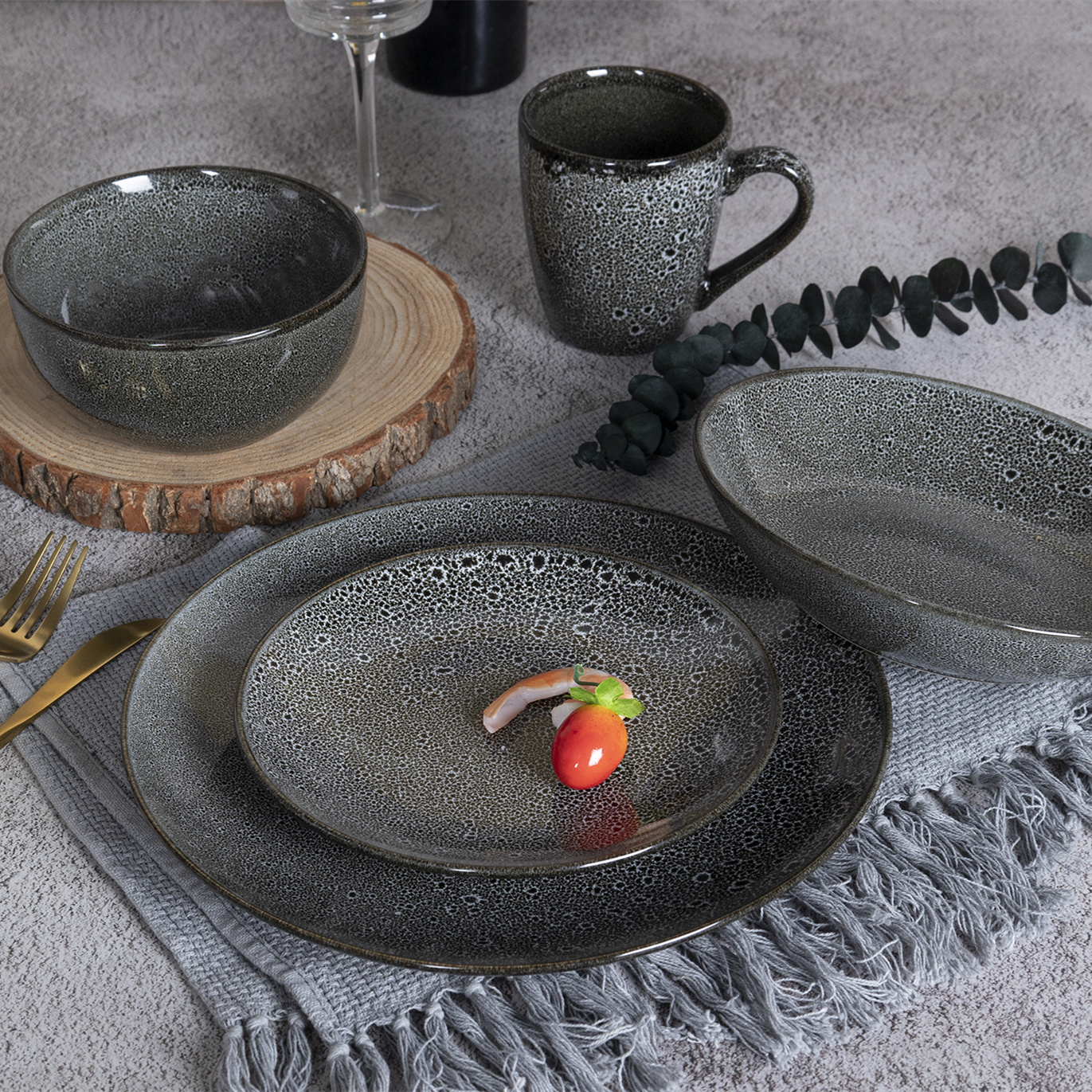 Happy Go Porcelain Dinnerware Set Unique Reactive Glaze Craftsmanship Customization available