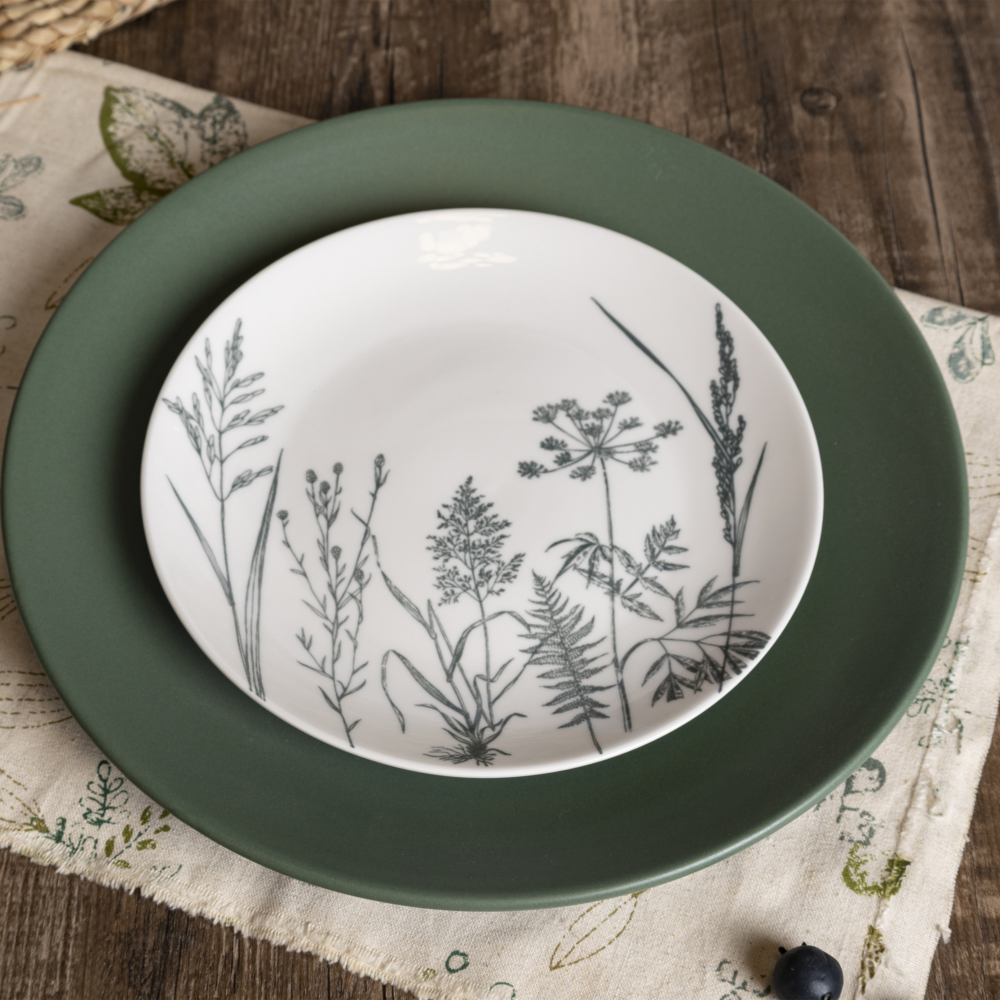 Happy Go Ceramic Porcelain Dinnerware & Tableware Set 16/18 with Floral & Colored Glaze Option
