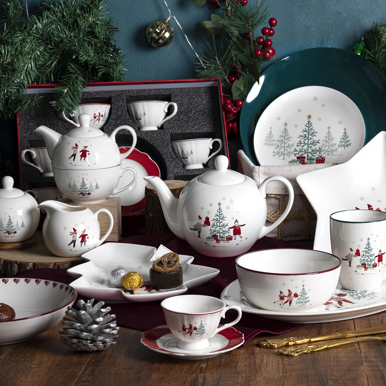 Happy Go Porcelain Ceramic Dinnerware & Tableware Full shape Set: Christmas - themed Decal Design