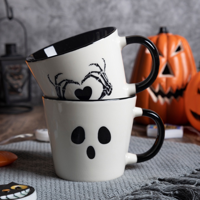 7OZHalloween Heart Skeleton Hand Mug, Creative Ceramic Cup for Party, Gift & Home Decoration