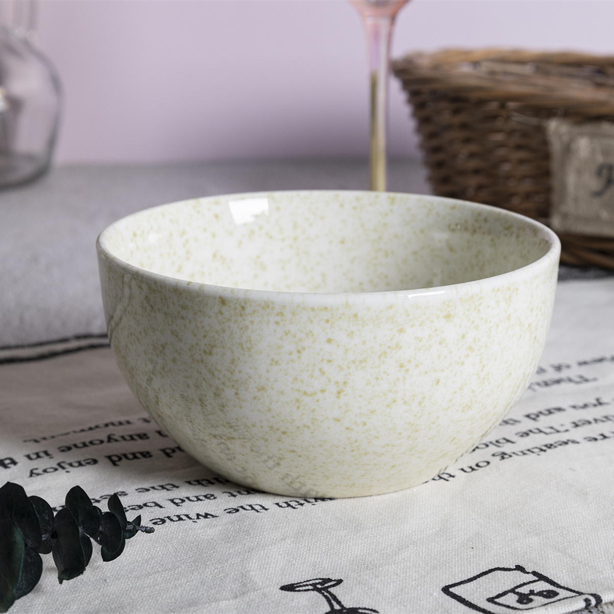 Happy Go White Porcelain 14.5 / 15.5CM(650 / 660ML) BOWL WITH SPECKLE