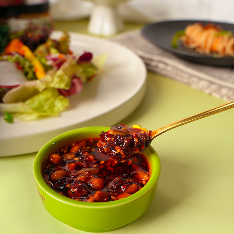 crunchy chili oin