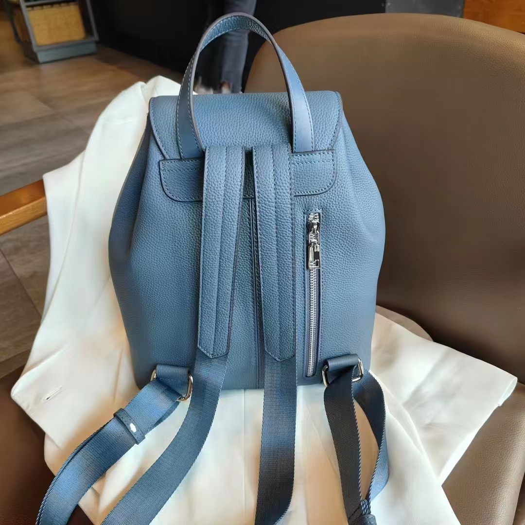 Latest fashion wholesale crossbody bags, latest trend handbags, large capacity cowhide backpacks
