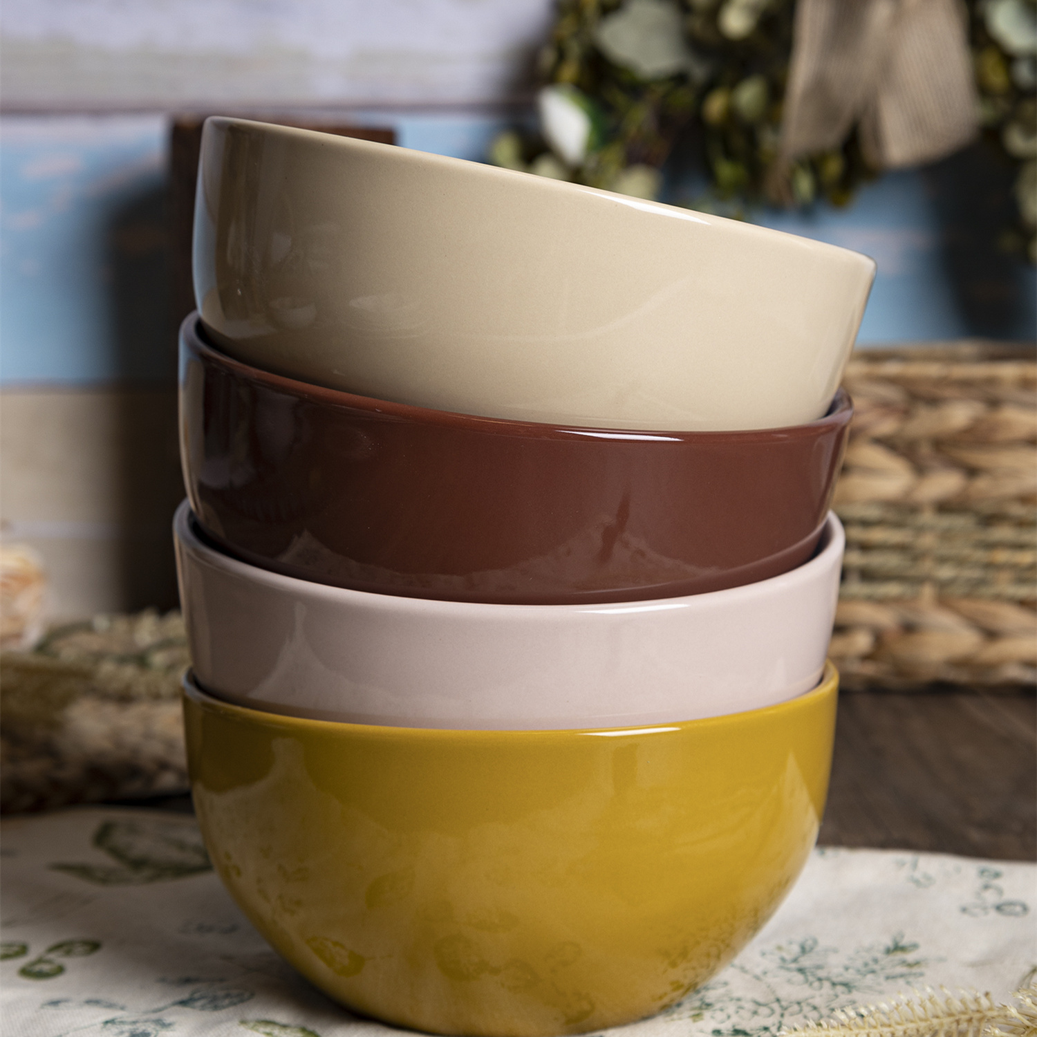 Happy Go White Porcelain 14CM(600ML)BOWL WITH COLOR GLAZE