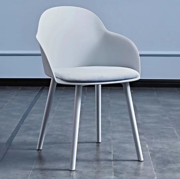 Romance Dining chair Fashionable chair used for dining room or outdoor leisure PP chair