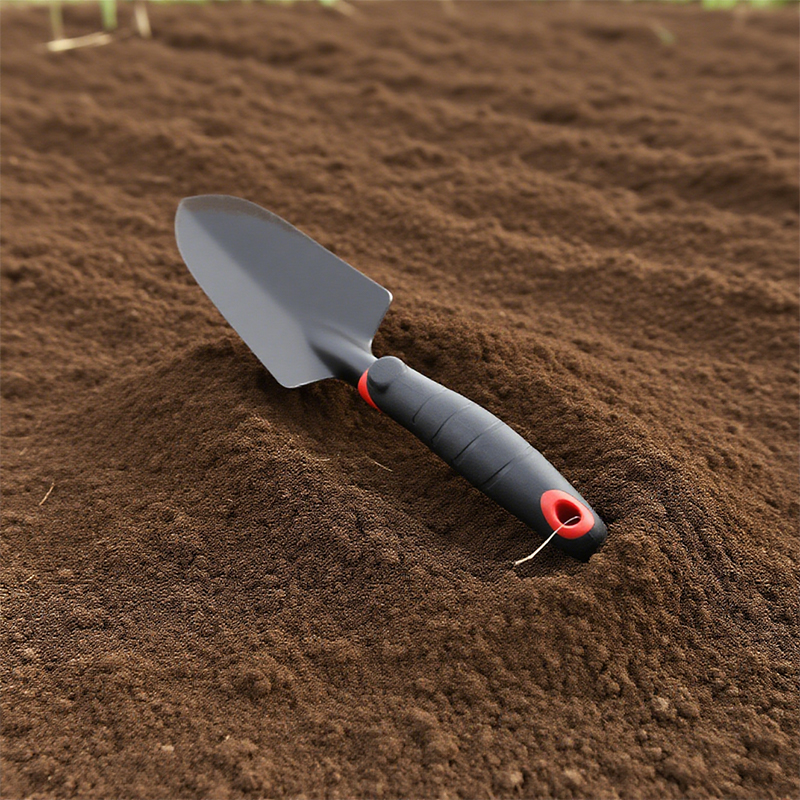 Garden trowel