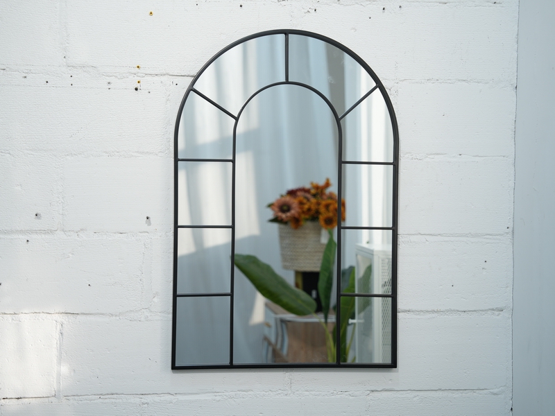 Black Metal Arched Grid Wall-mounted Mirror wall mirror