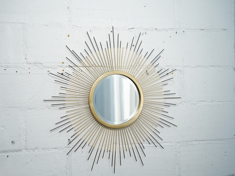Two-tone Metal Sun-shaped Wall-mounted Mirror