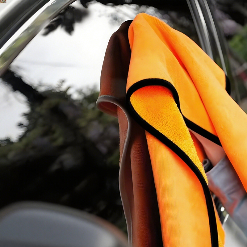 Automotive Window Wiping Cloth