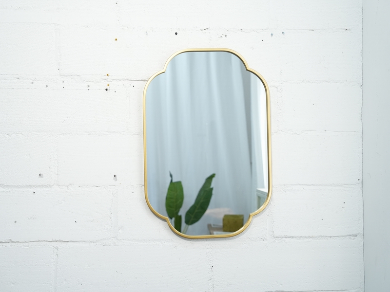 Gold Metal Scalloped-edge Rectangular Wall-mounted Mirror