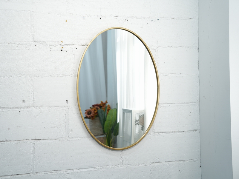Gold Metal Oval Wall-mounted Mirror