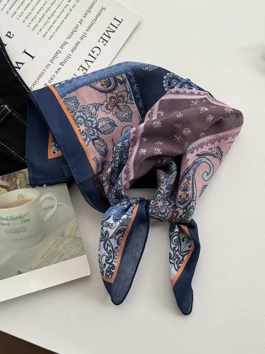 2025 fashion not sale small scarf