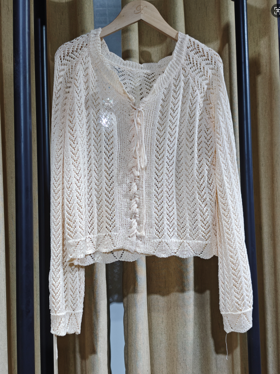 Women's sweater