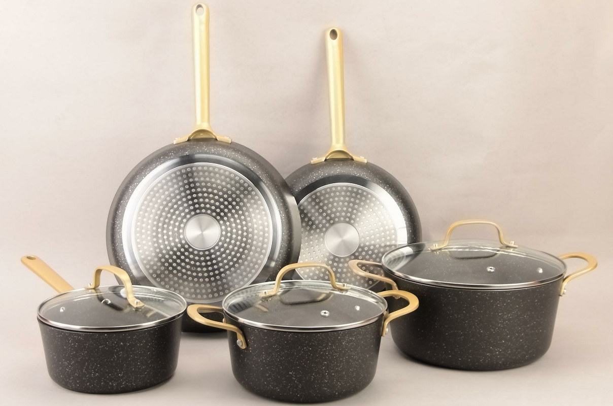Forged aluminum cookware set
