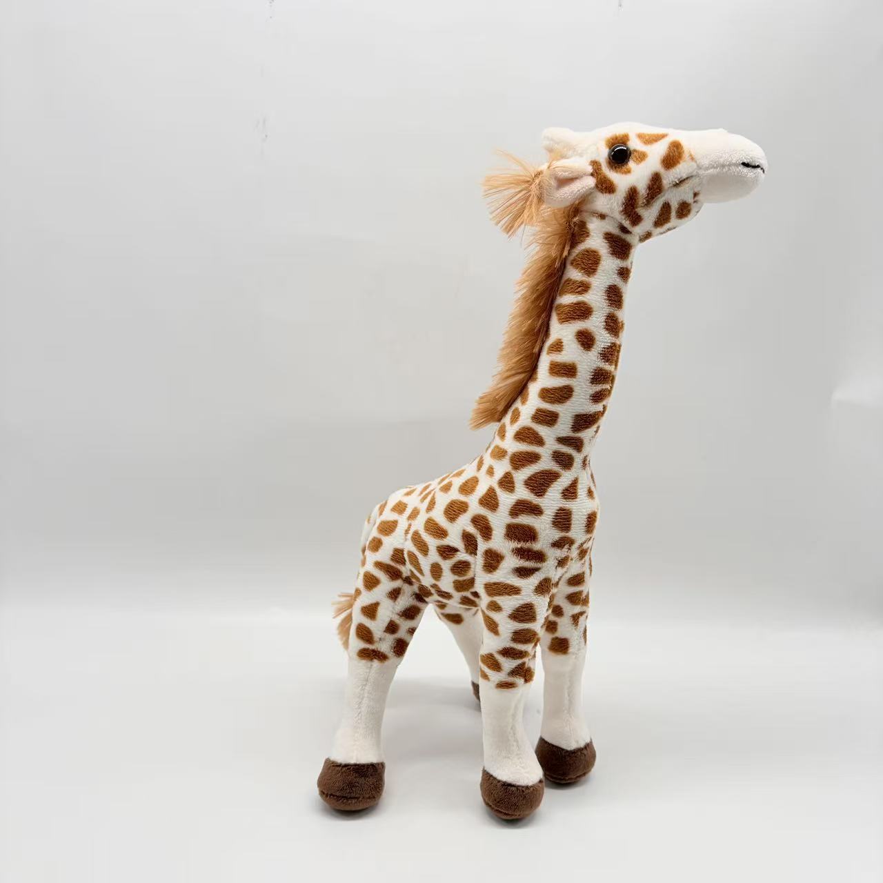 Plush toy，two sizes of giraffes
