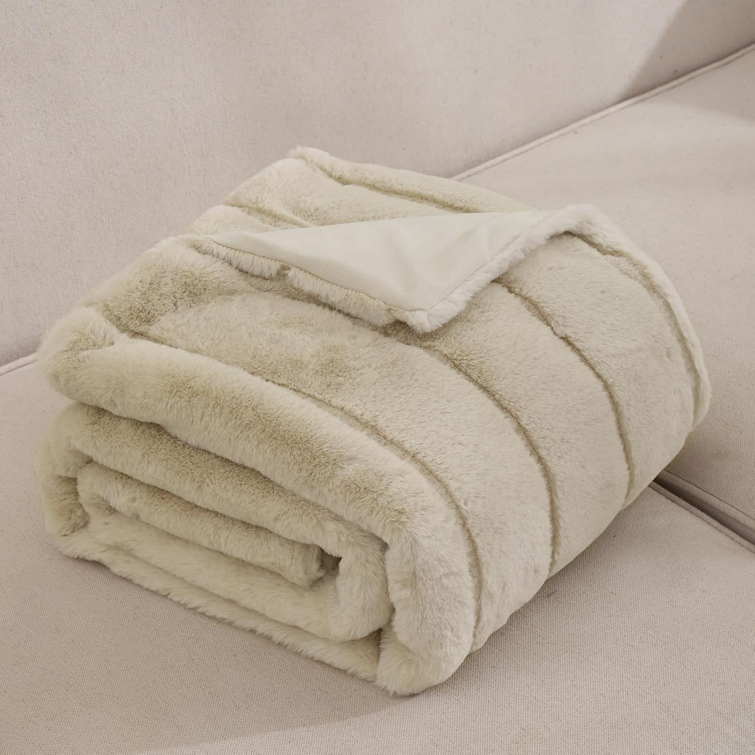 fuax fur blanket