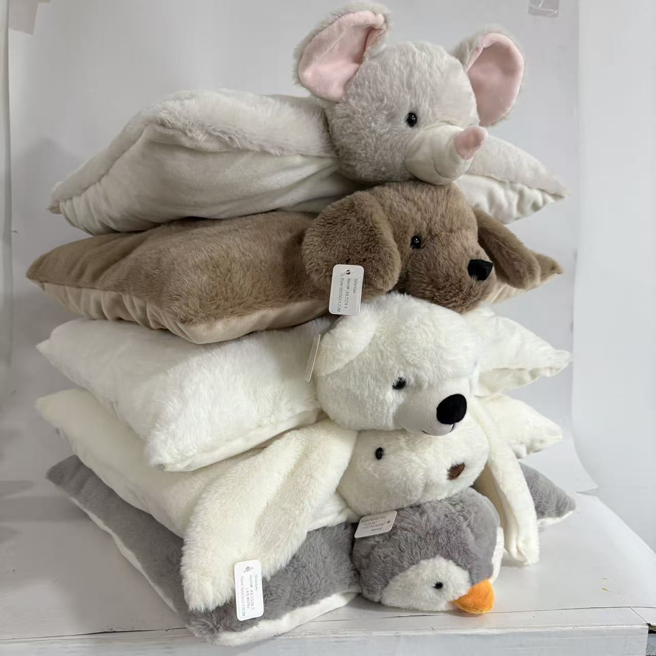Plush cushion, mouse, dog, bear, rabbit, penguin