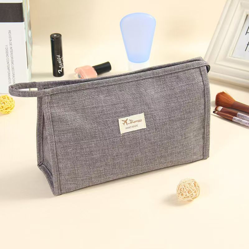 Cosmetic bag