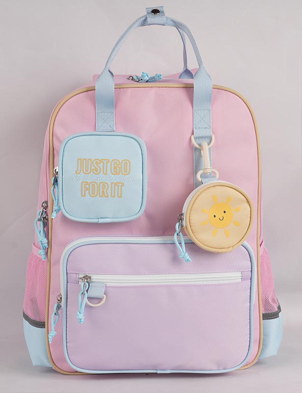Two-in-one backpack with contrasting colors
