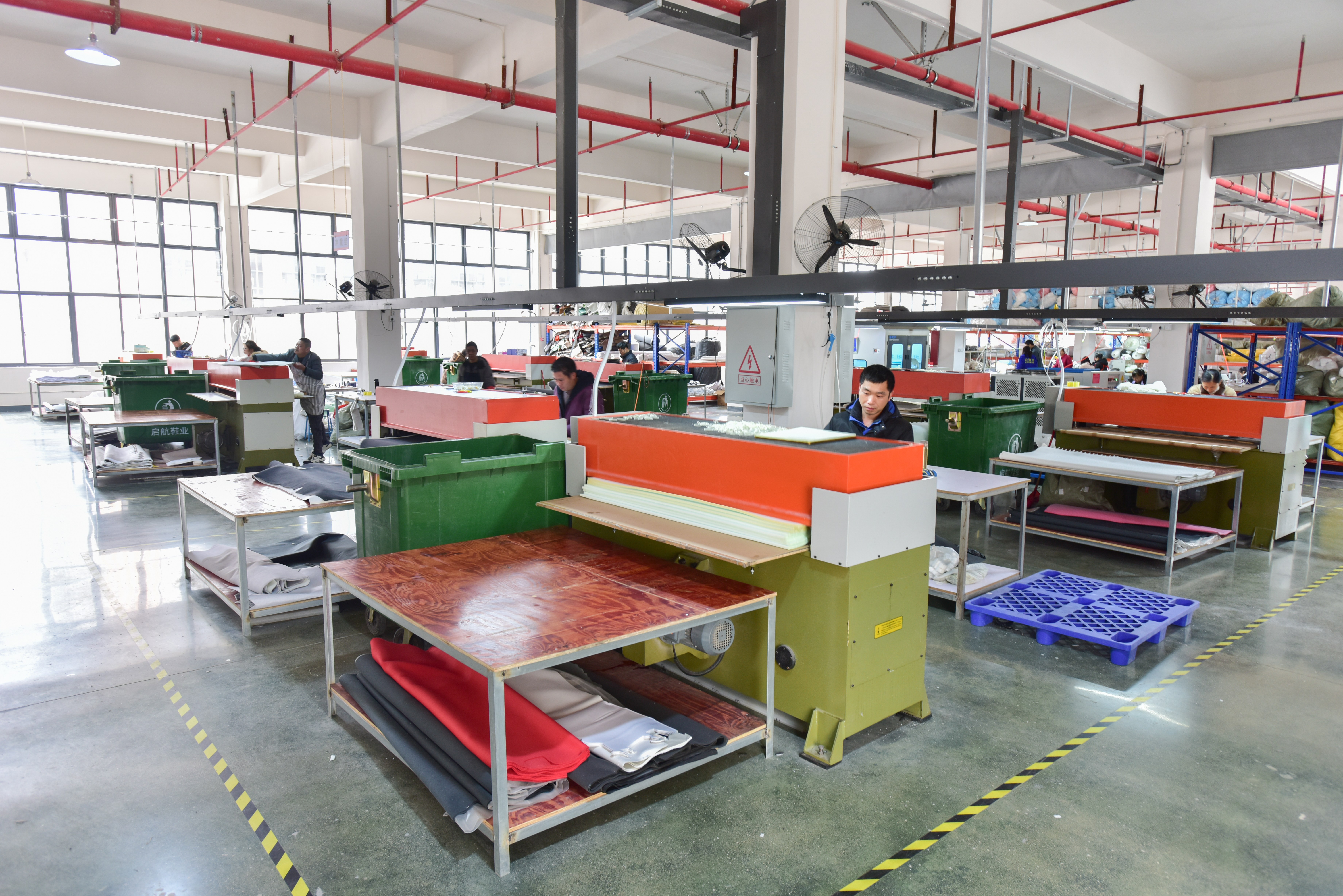 Ganzhou Qihang Footwear Co., Ltd. – Other sports shoes 1