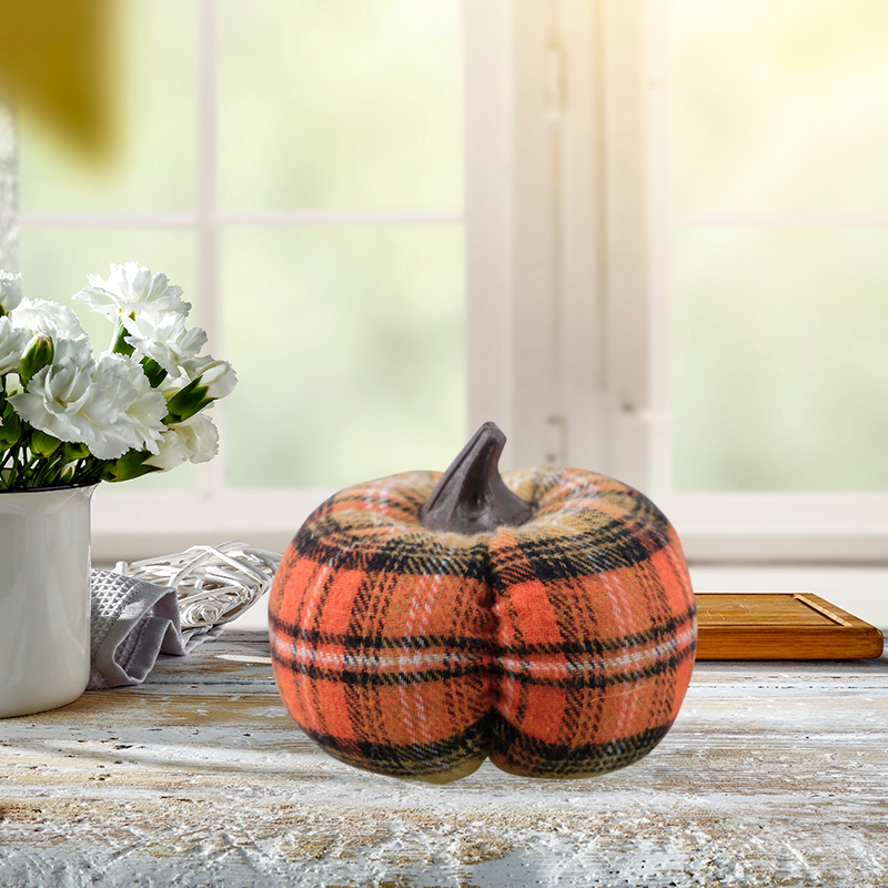3''X2''Harvest Plaid Pumpkin