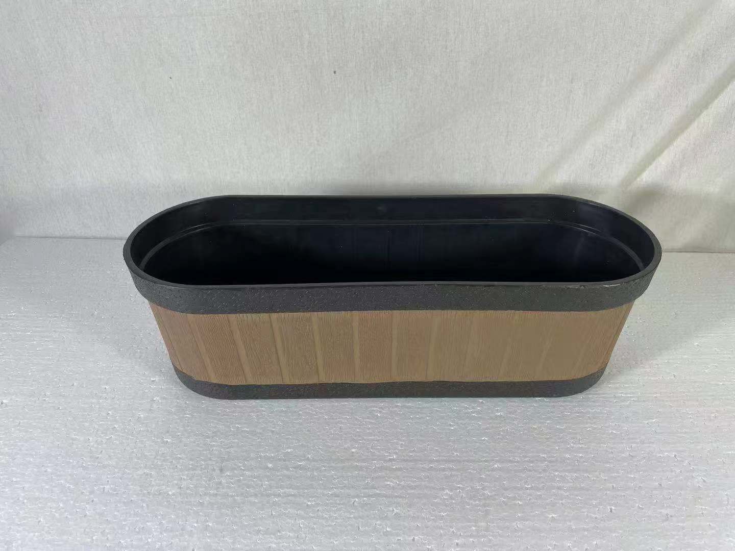 Plastic planter