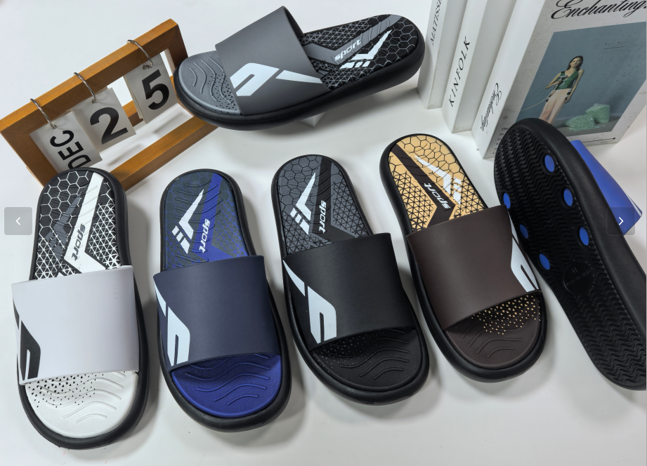 Slippers EVA slippers slip-on slippers ，soft slippers