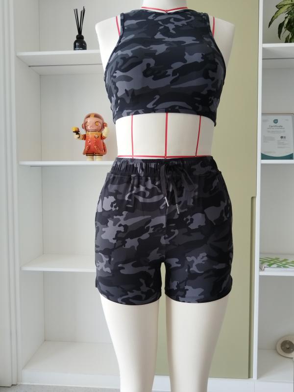Camouflage yoga set