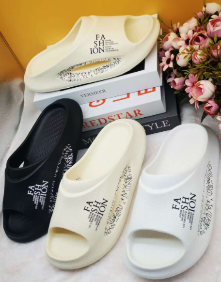 Slippers EVA slippers slip-on slippers ，soft slippers