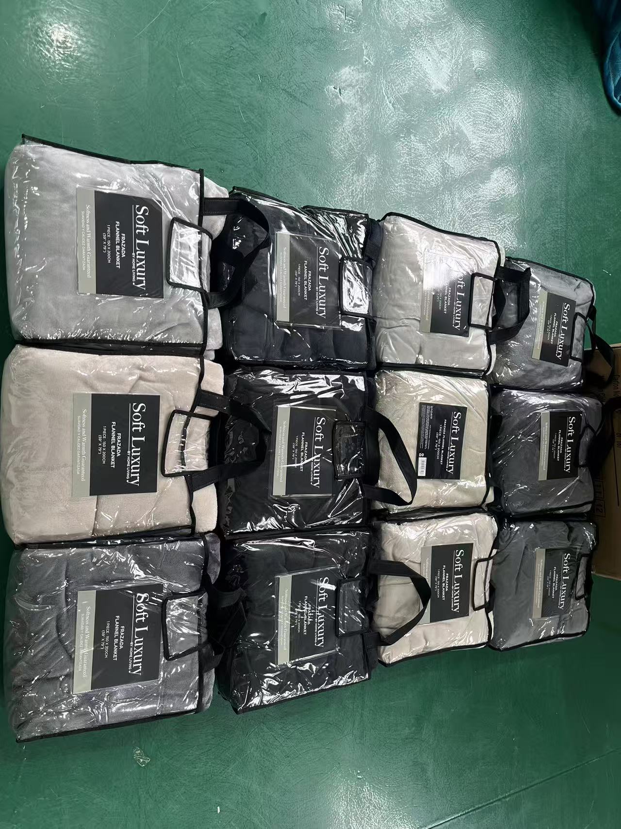 Solid flannel blankets PVC bag packing