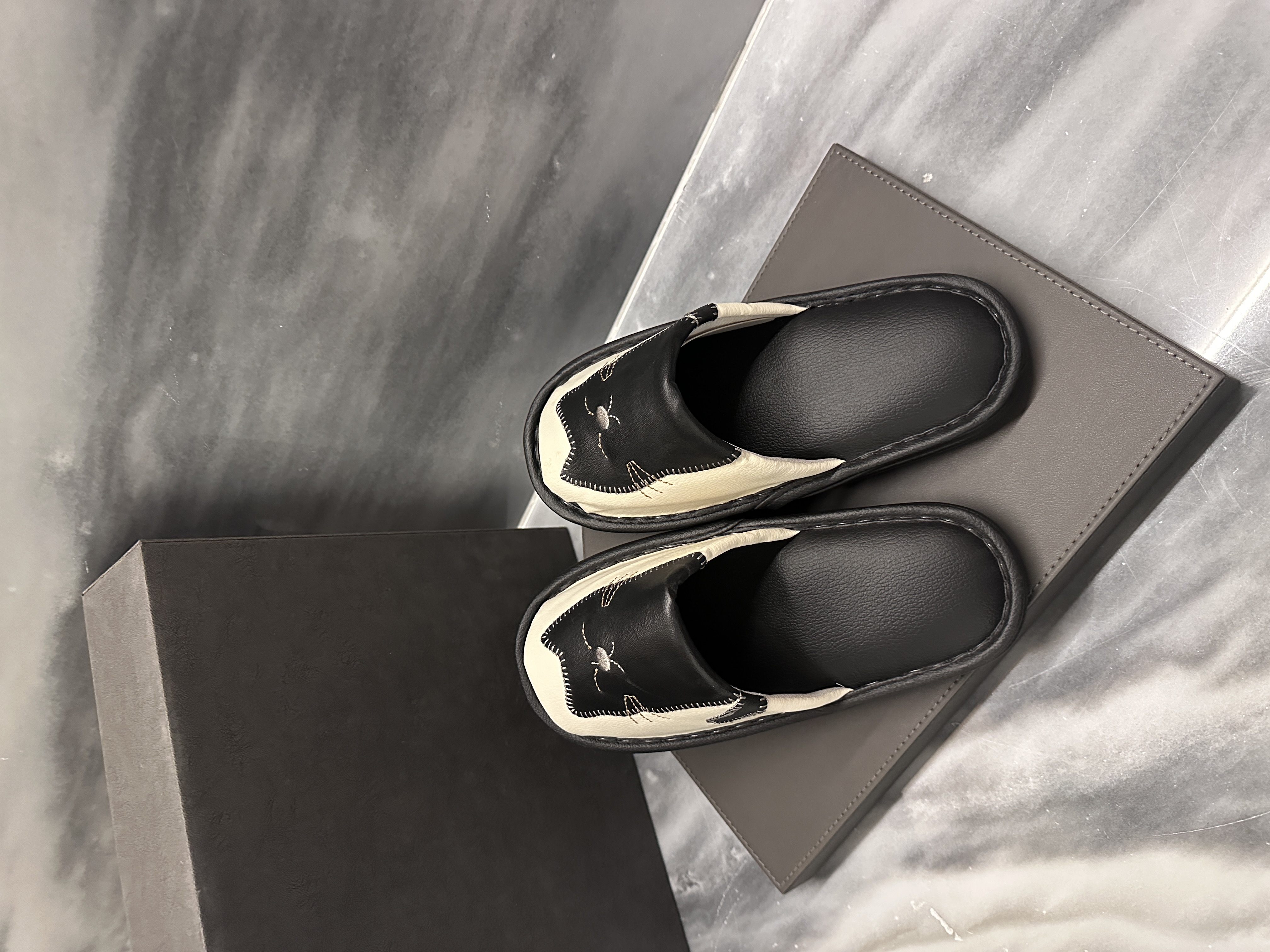 Da Fu Lai Home Furnishing Slippers, fabric slippers