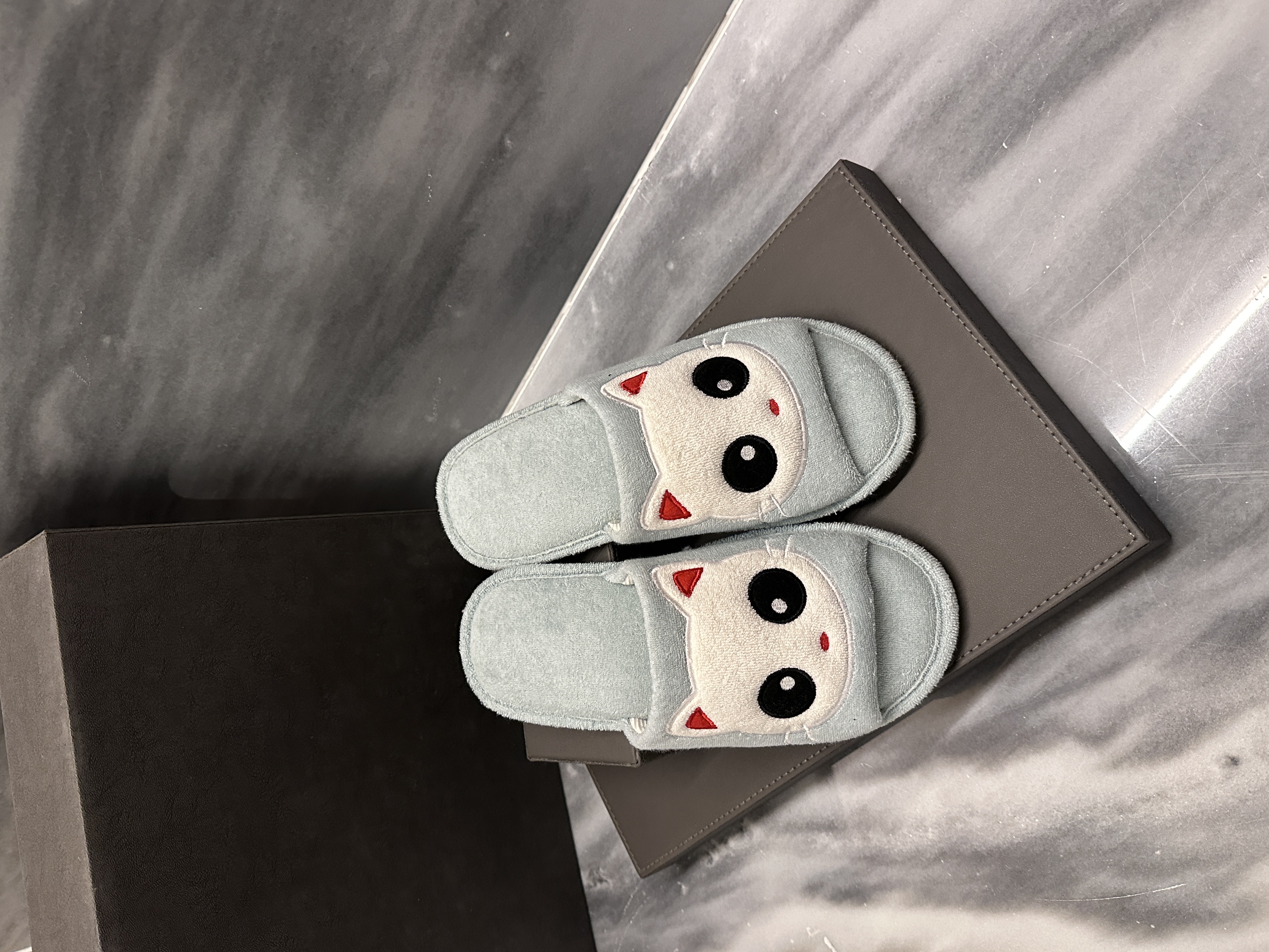 Da Fu Lai Home Furnishing Slippers, fabric slippers