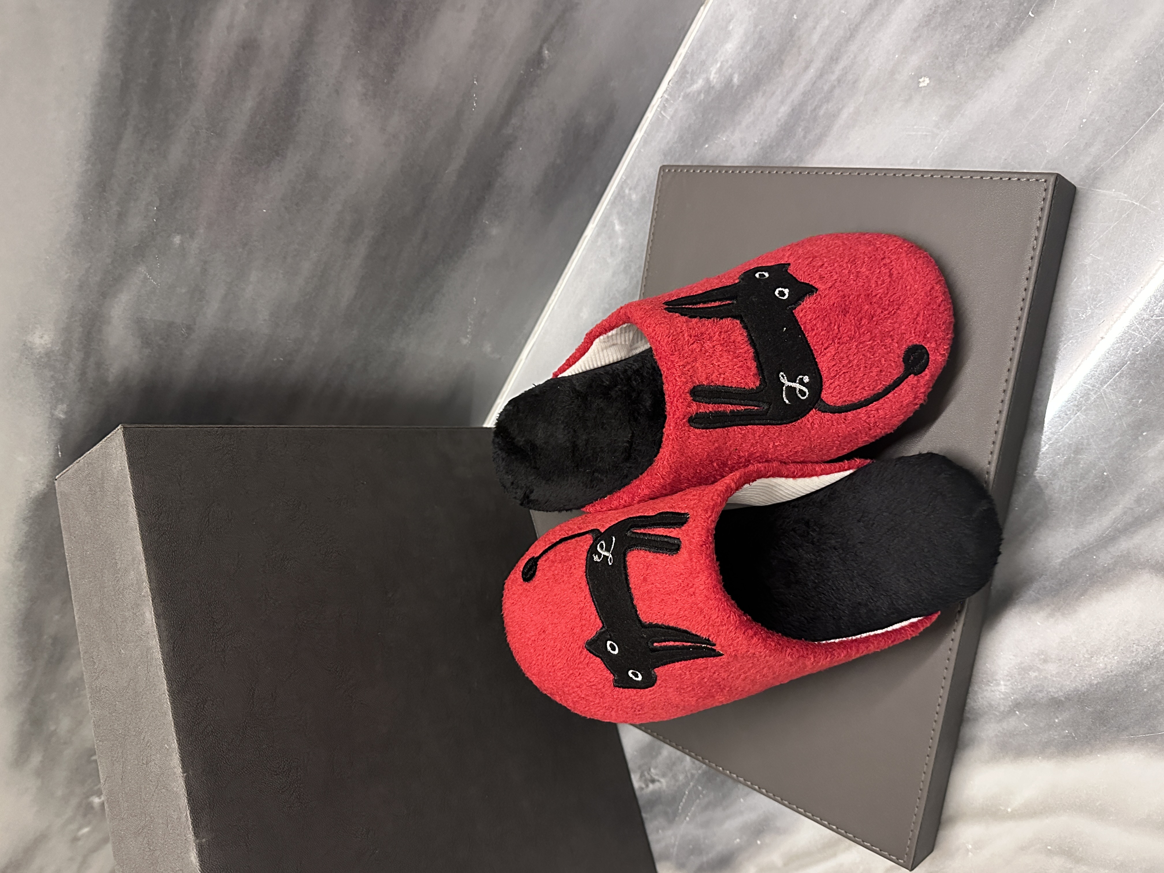 Da Fu Lai Home Furnishing Slippers, fabric slippers