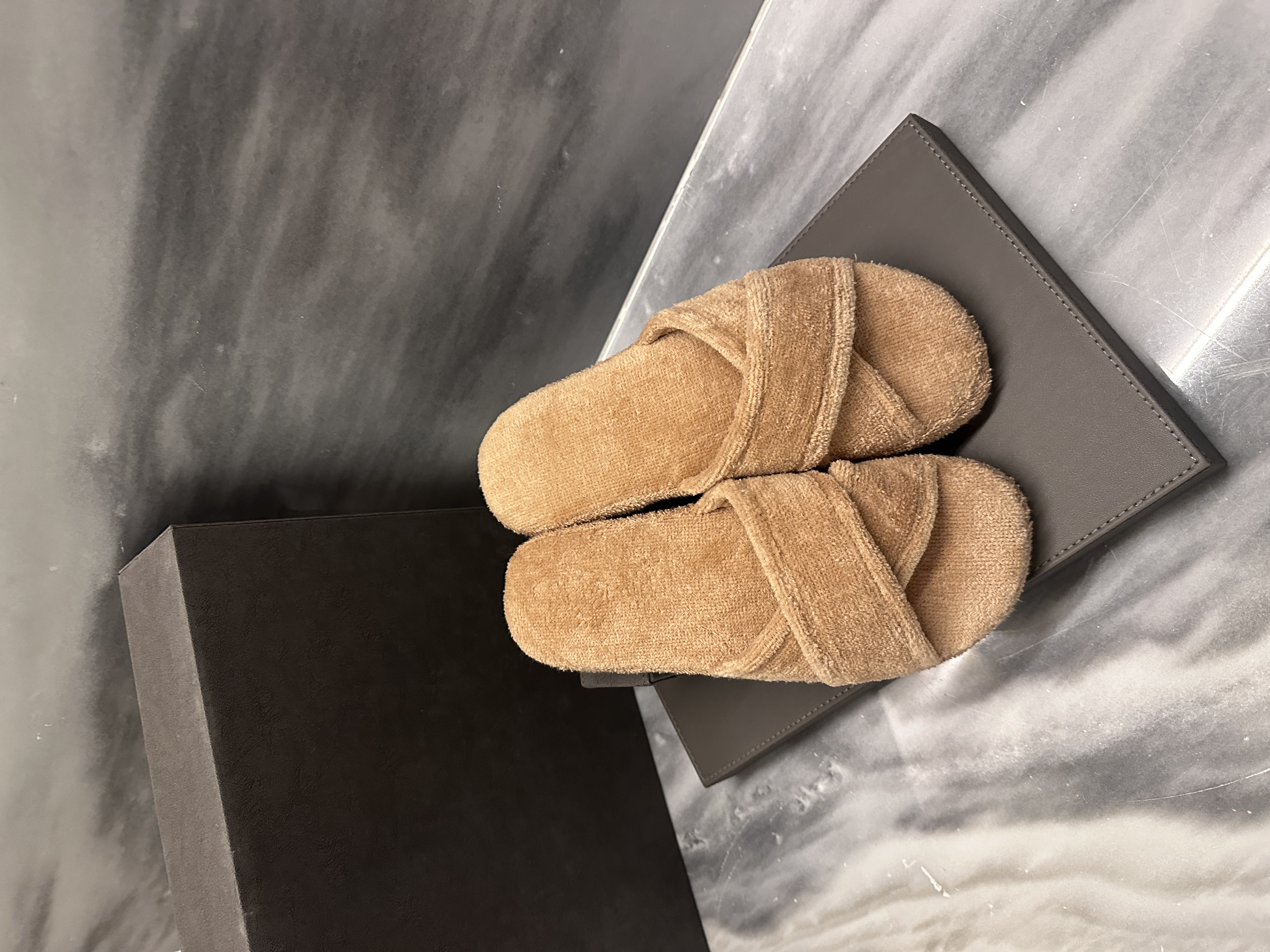 Da Fu Lai Home Furnishing Slippers, fabric slippers