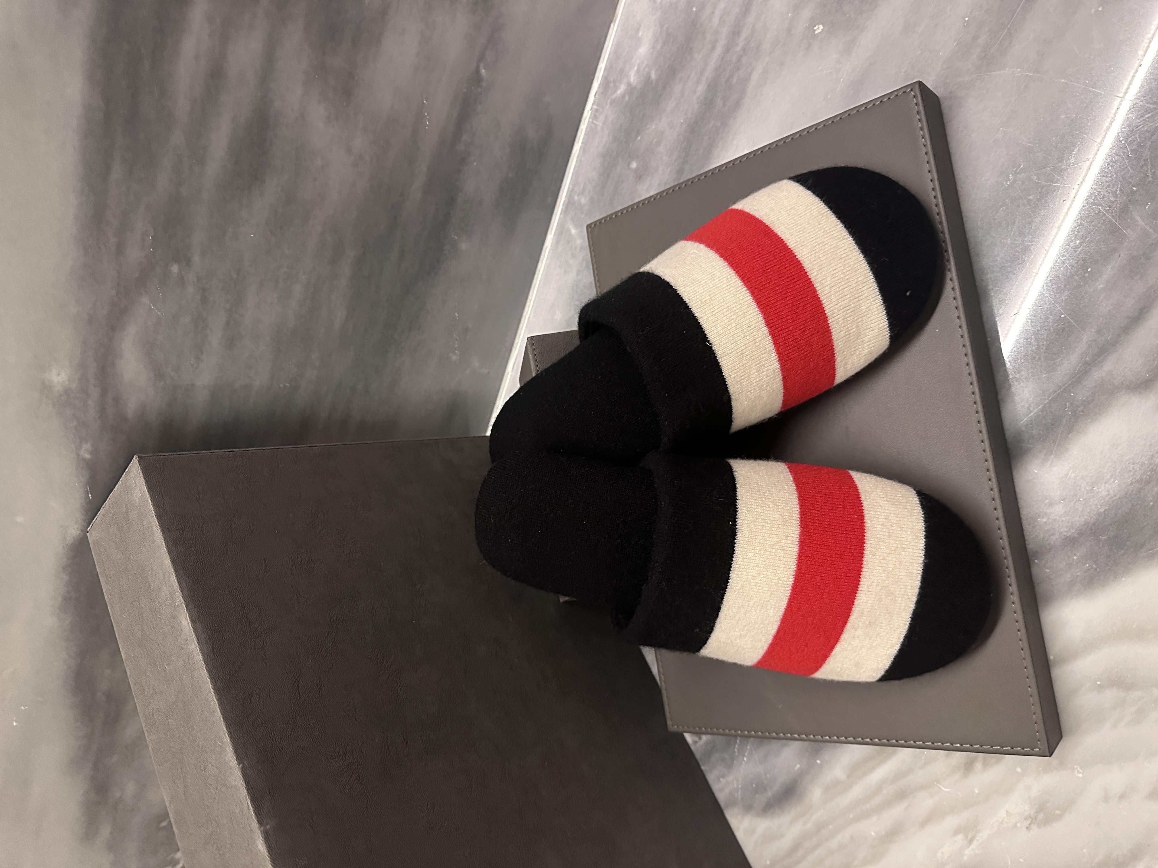 Da Fu Lai Home Furnishing Slippers, fabric slippers