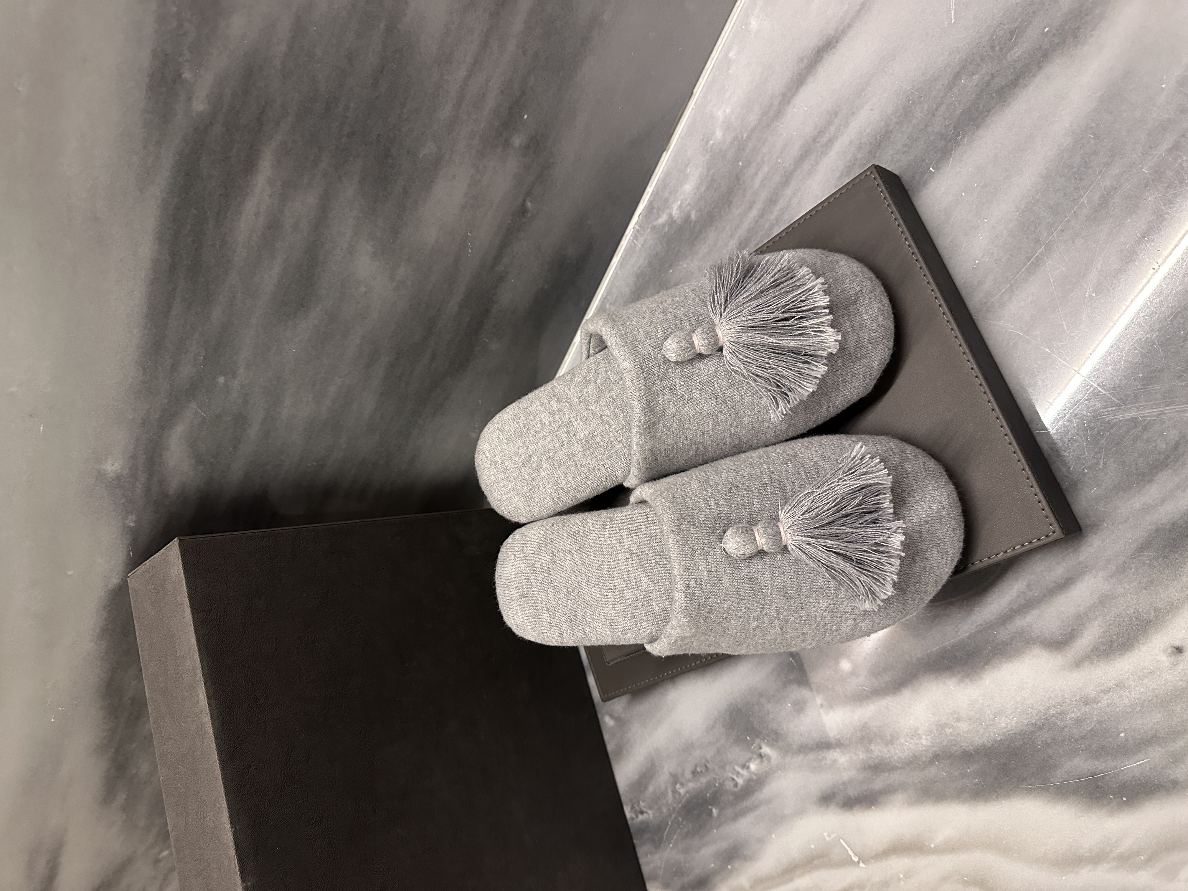 Da Fu Lai Home Furnishing Slippers, fabric slippers