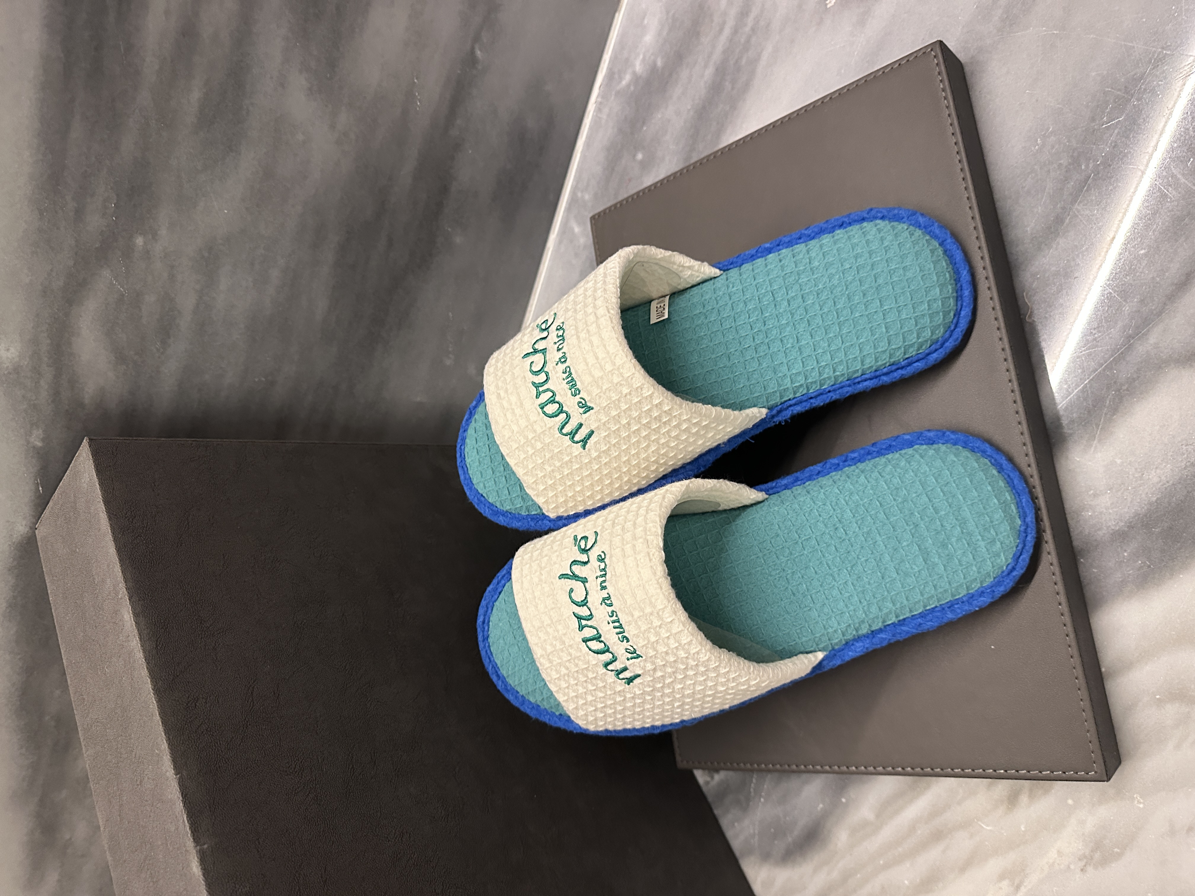 Da Fu Lai Home Furnishing Slippers, fabric slippers