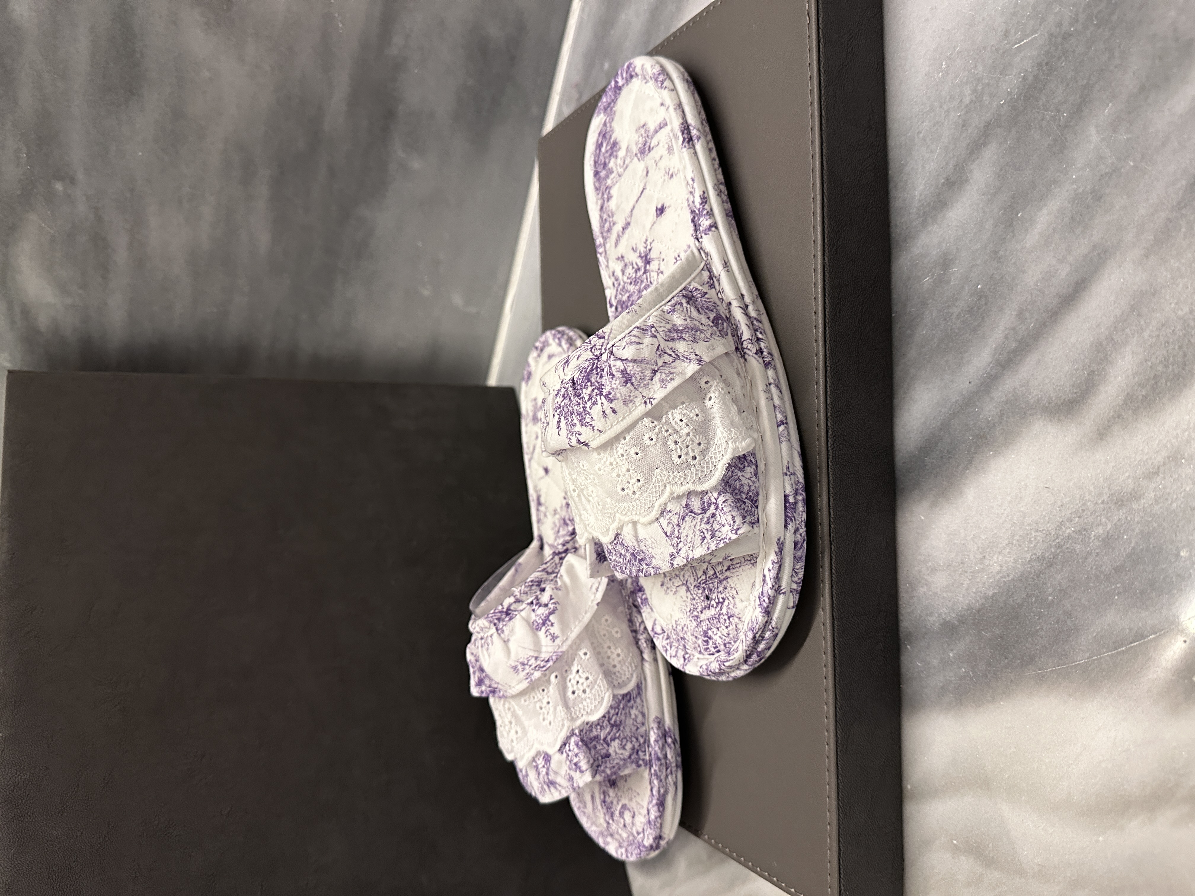Da Fu Lai Home Furnishing Slippers, fabric slippers