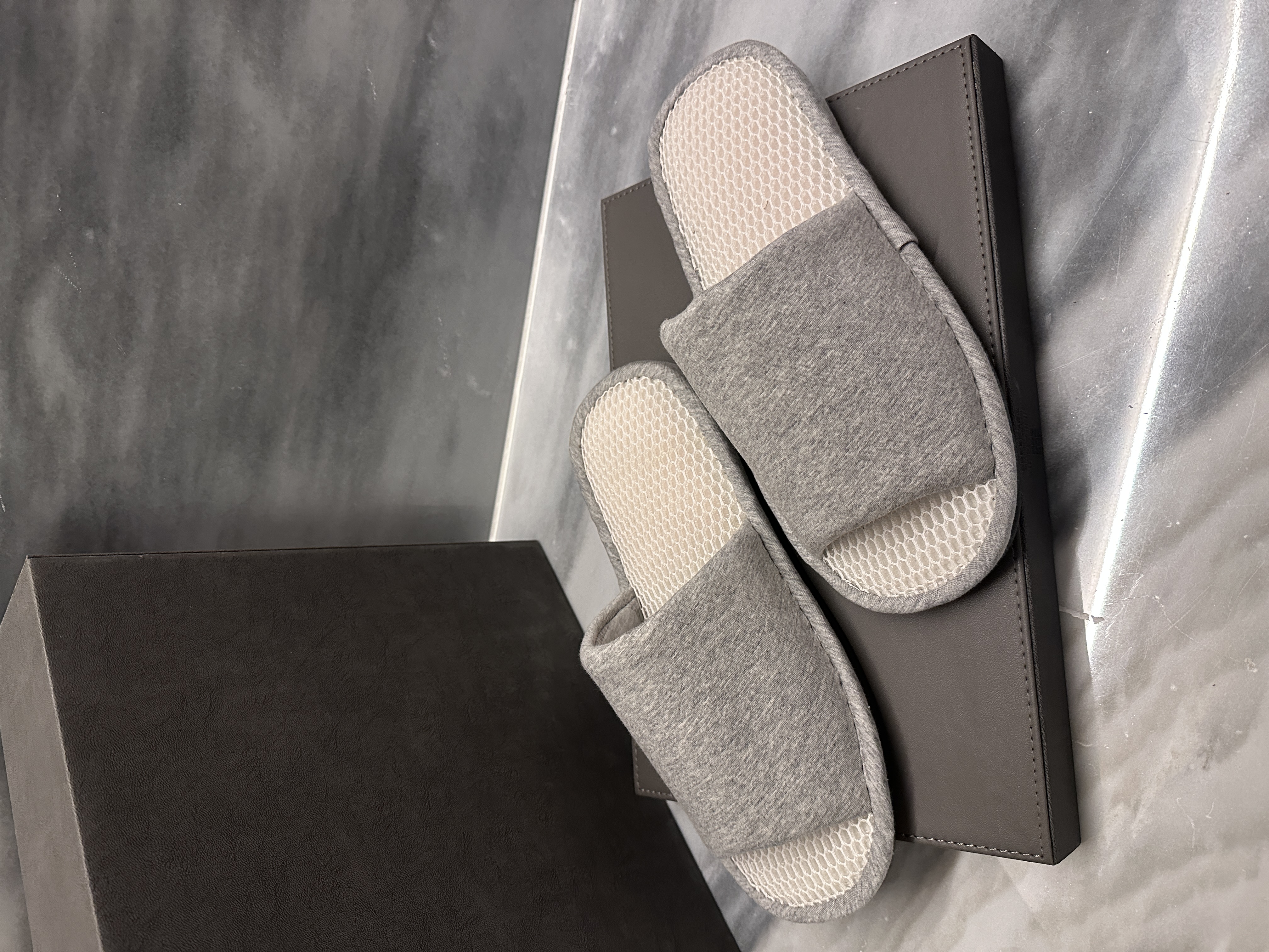 Da Fu Lai Home Furnishing Slippers, fabric slippers