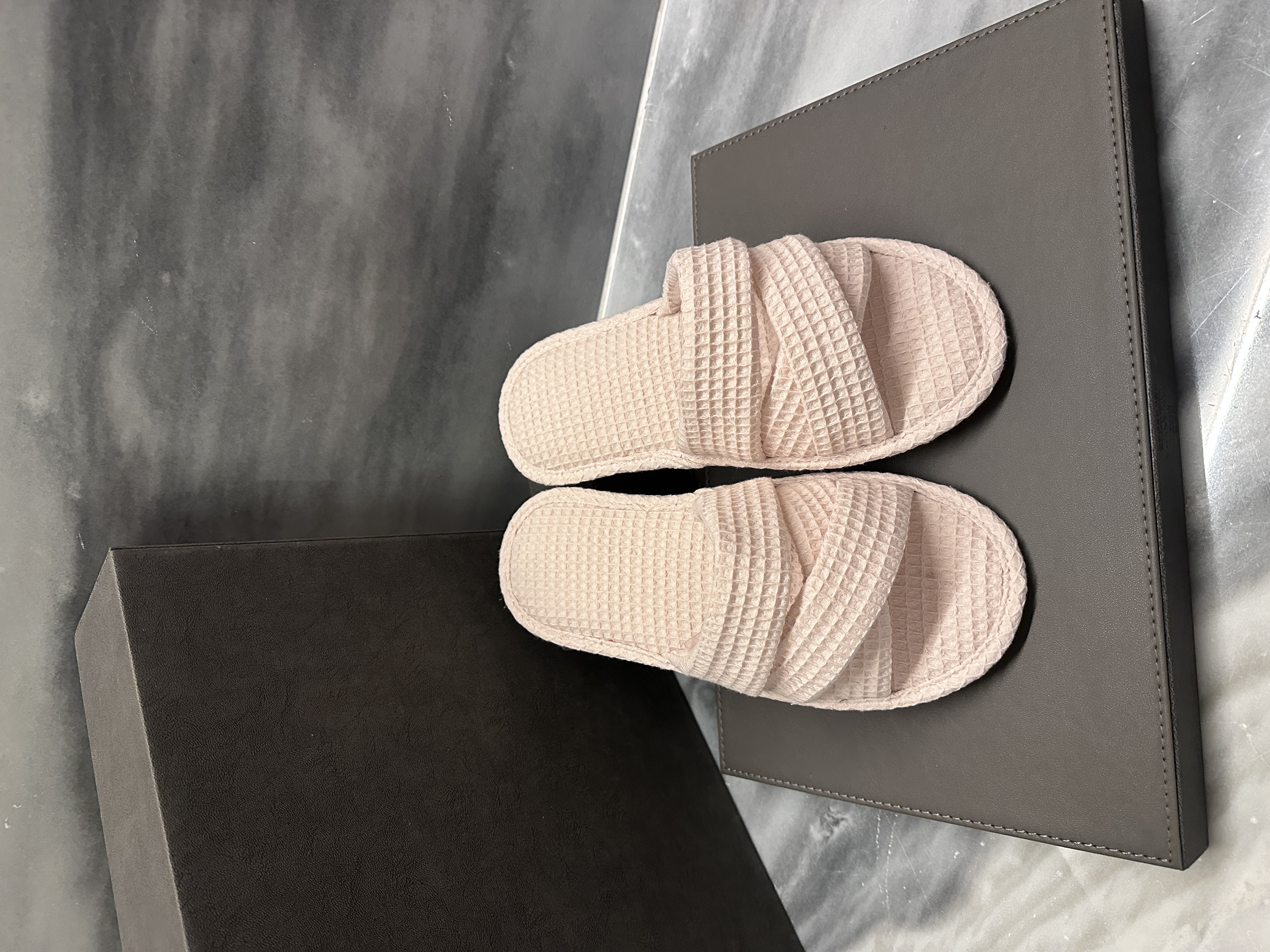 Da Fu Lai Home Furnishing Slippers, fabric slippers