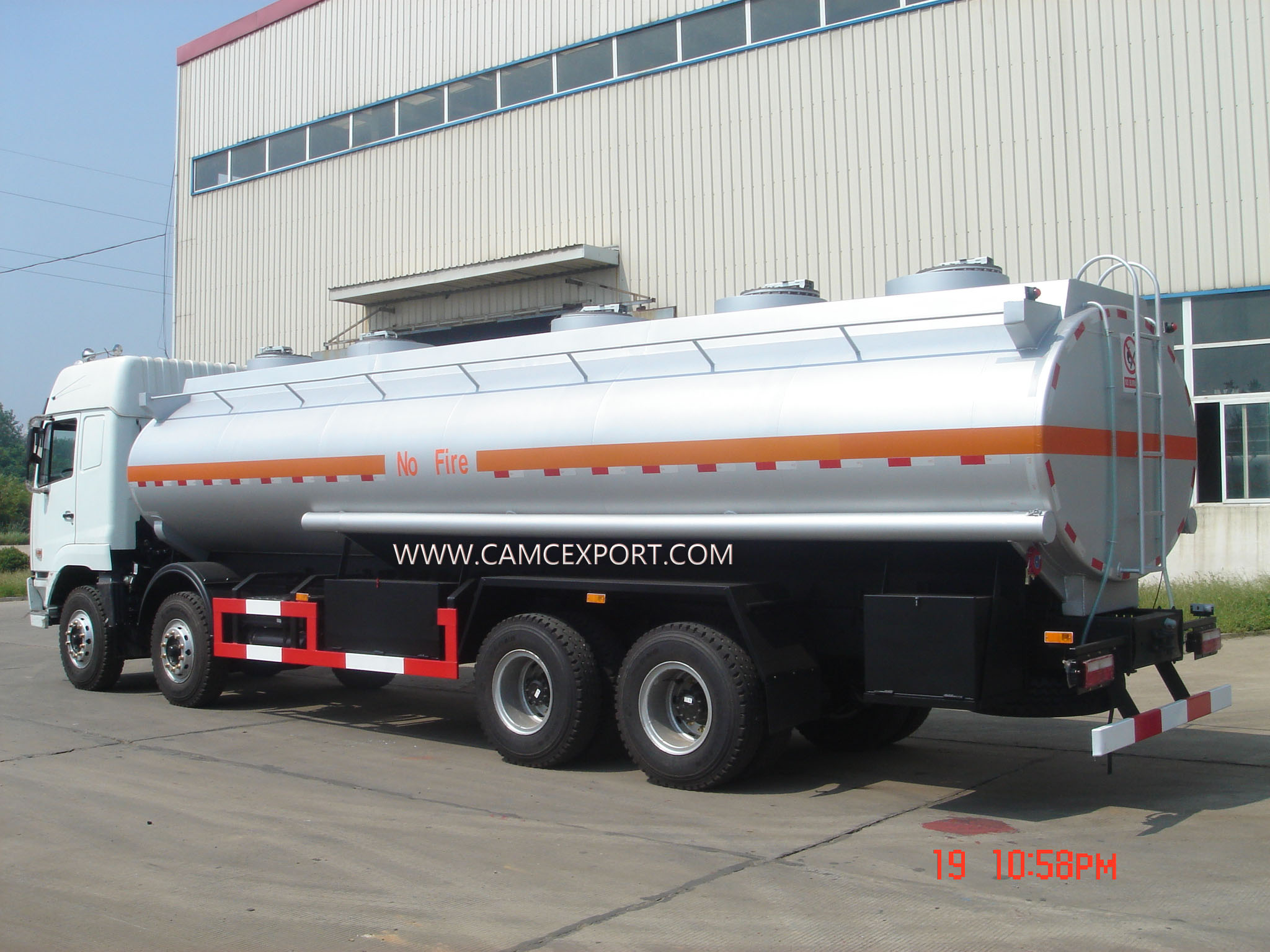 Industrial - Grade Flammable Liquid Transport Truck